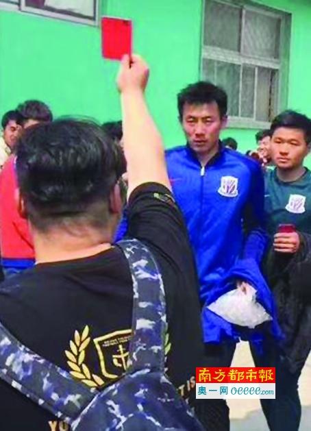 17岁的小埃梅里在法国国家队首秀破门后伤退，本轮法甲他刚刚伤愈复出。